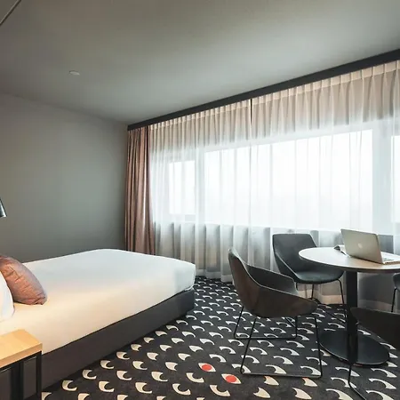 Ibis Styles Centre Hotel 3*