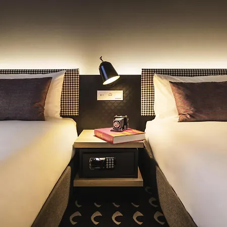 Ibis Styles Centre アーネム