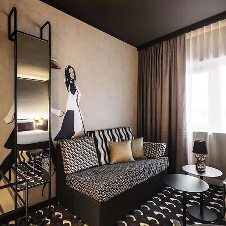 Ibis Styles Centre 3*
