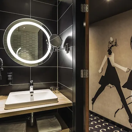 Ibis Styles Centre Hotel 3*