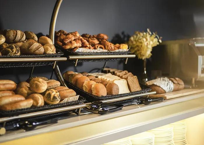 Ibis Styles Centre Hotel 3*